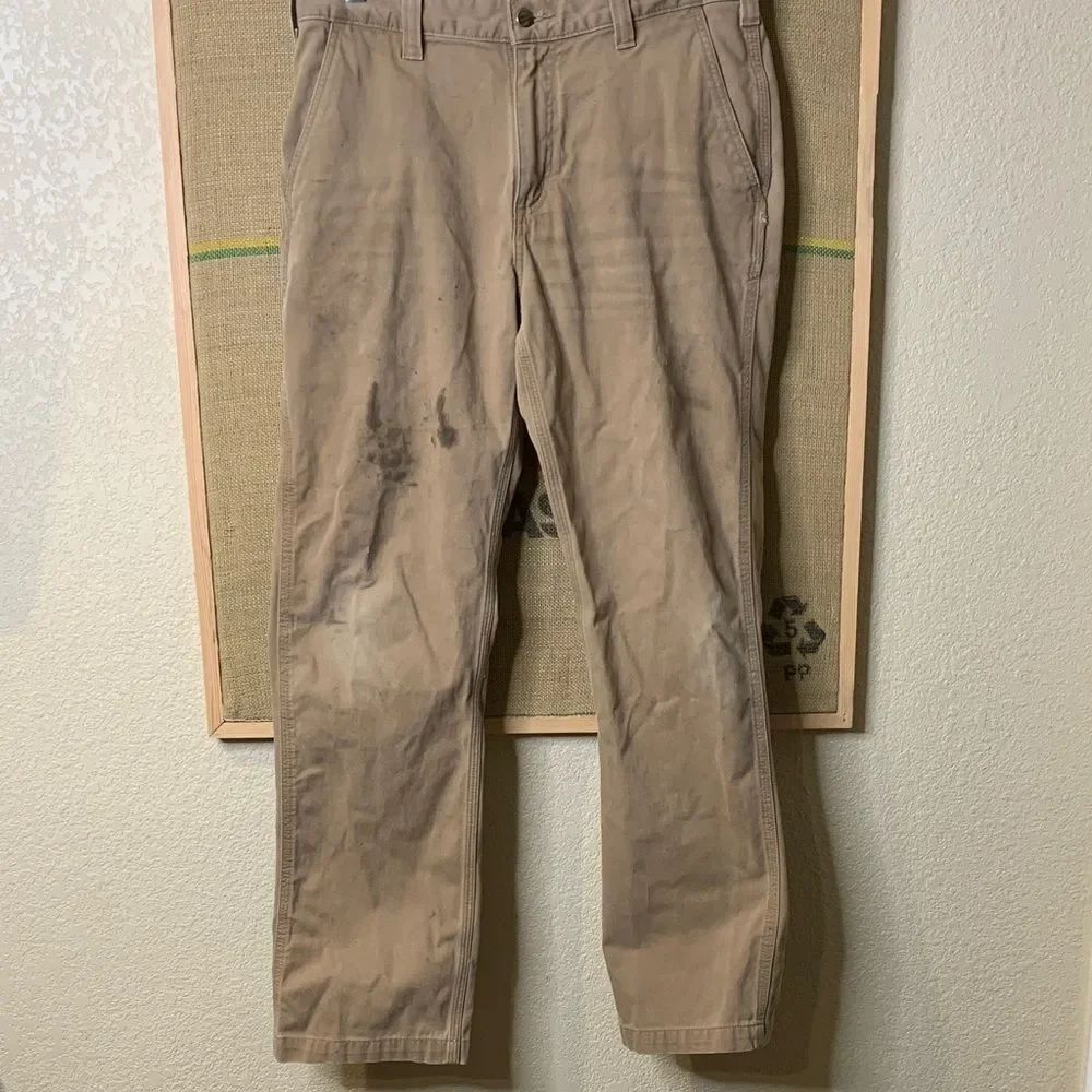 Carhartt Men's DISTRESSED Khaki Chinos